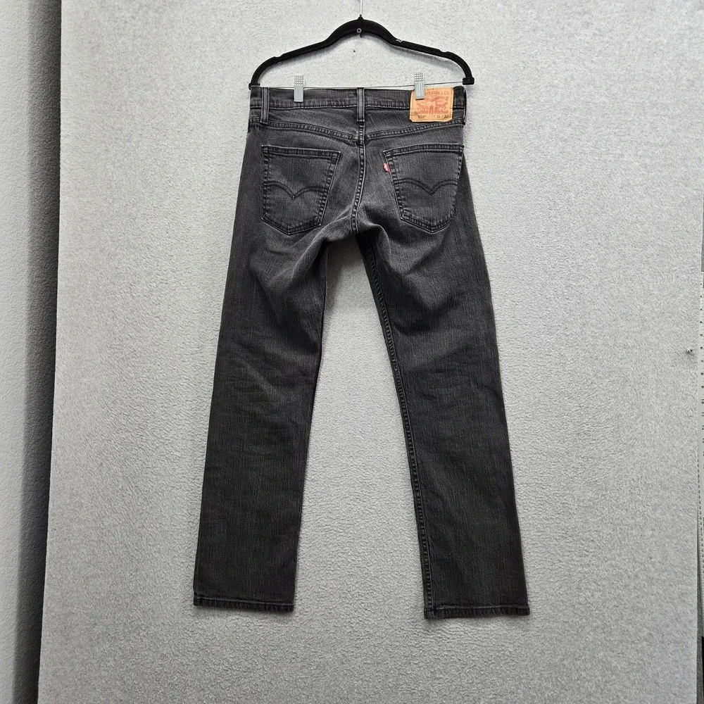 Levis *please carefully